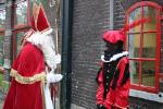 Sinterklaas spreekt ze dan ook even best... (52,2 KB)