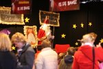 Voor Sinterklaas was er een groot podium... (122 KB)
