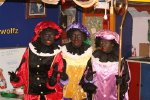 De Zwarte Pieten op een rij: Iris, Amy e... (159 KB)